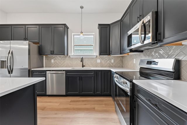 10722 Sky Creek Lane, Beasley, TX 77417