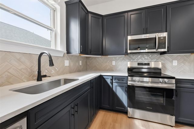 10722 Sky Creek Lane, Beasley, TX 77417