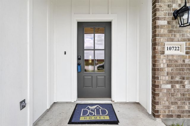 10722 Sky Creek Lane, Beasley, TX 77417