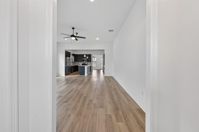 10722 Sky Creek Lane, Beasley, TX 77417