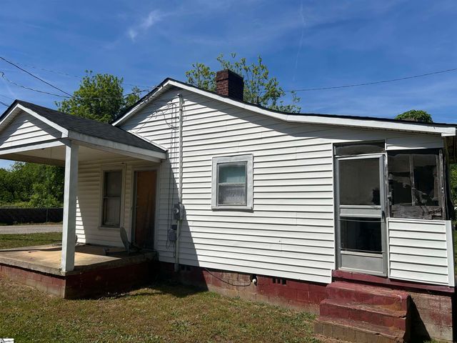 413 Duckett Street, Laurens, SC 29360