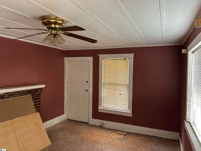 413 Duckett Street, Laurens, SC 29360