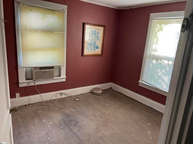 413 Duckett Street, Laurens, SC 29360
