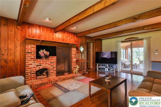 710 Wedgewood Road, Bethlehem City, PA 18017