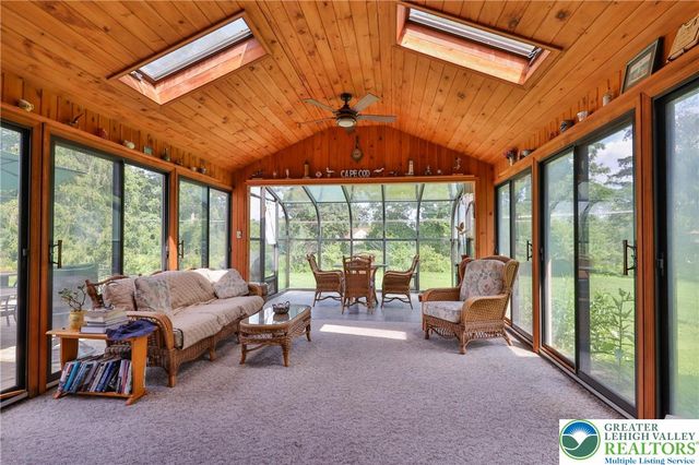 710 Wedgewood Road, Bethlehem City, PA 18017