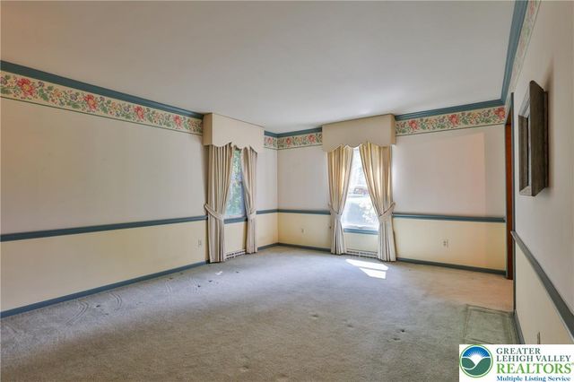 710 Wedgewood Road, Bethlehem City, PA 18017