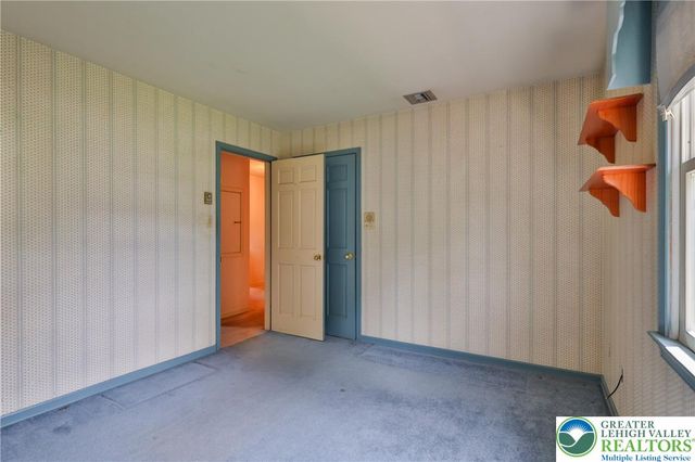 710 Wedgewood Road, Bethlehem City, PA 18017