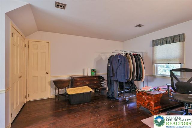 710 Wedgewood Road, Bethlehem City, PA 18017
