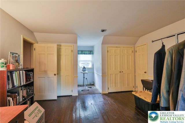 710 Wedgewood Road, Bethlehem City, PA 18017