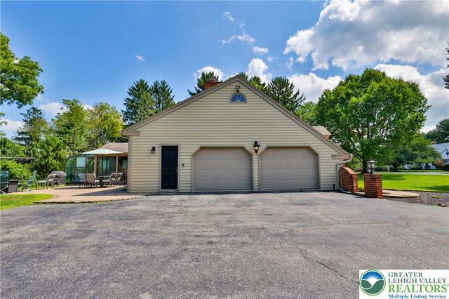 710 Wedgewood Road, Bethlehem City, PA 18017