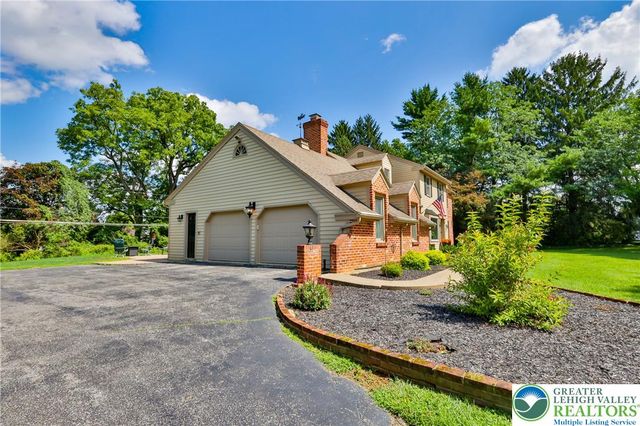 710 Wedgewood Road, Bethlehem City, PA 18017