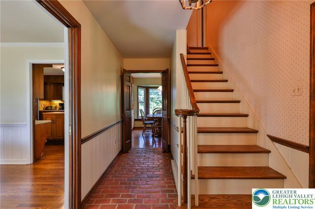 710 Wedgewood Road, Bethlehem City, PA 18017