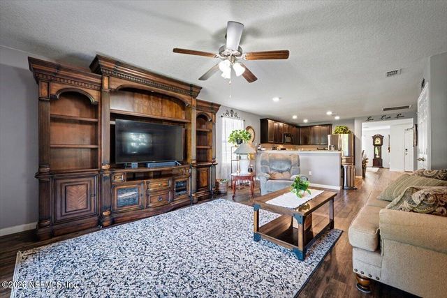 77727 LUMBER CREEK Boulevard, Yulee, FL 32097