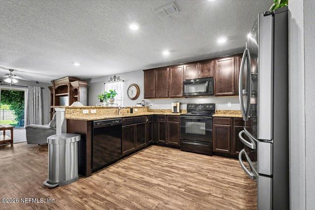 77727 LUMBER CREEK Boulevard, Yulee, FL 32097