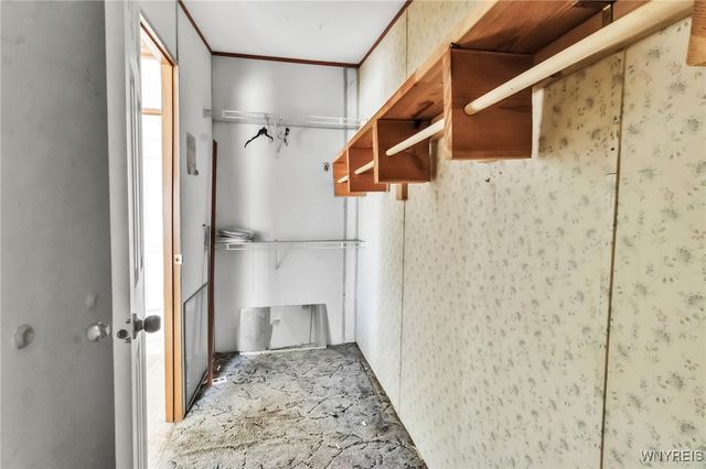 583 Evergreen Drive, Lockport Town, NY 14098