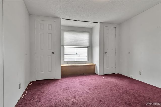 583 Evergreen Drive, Lockport Town, NY 14098