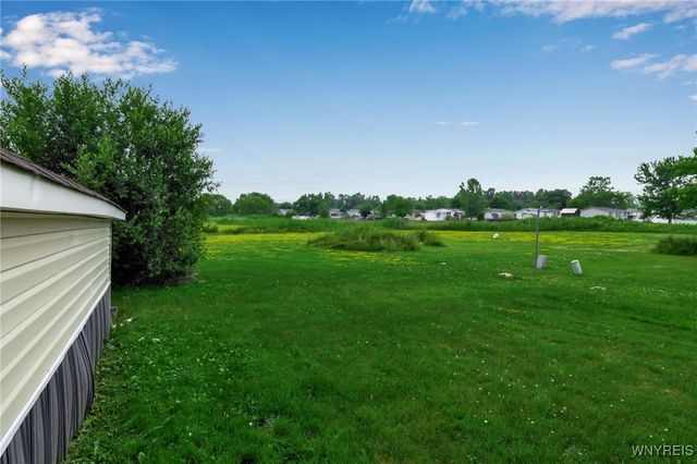 583 Evergreen Drive, Lockport Town, NY 14098