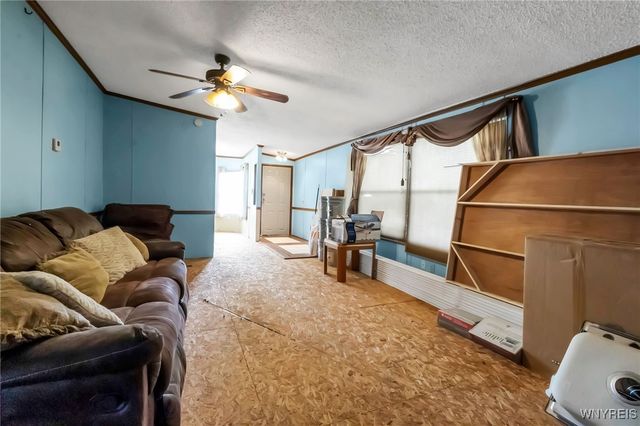 583 Evergreen Drive, Lockport Town, NY 14098