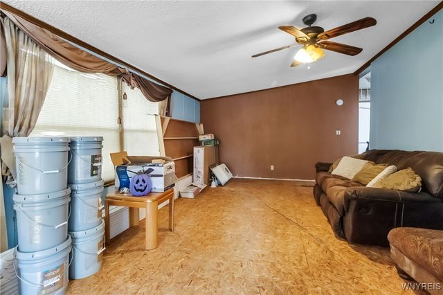 583 Evergreen Drive, Lockport Town, NY 14098