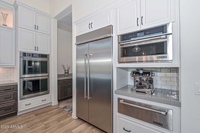 11722 W CREOSOTE Drive, Peoria, AZ 85383