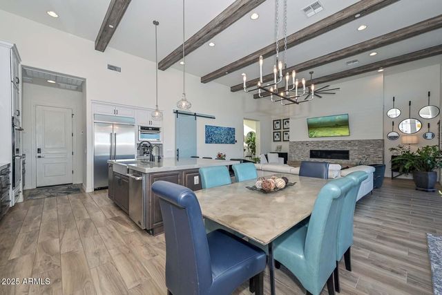 11722 W CREOSOTE Drive, Peoria, AZ 85383