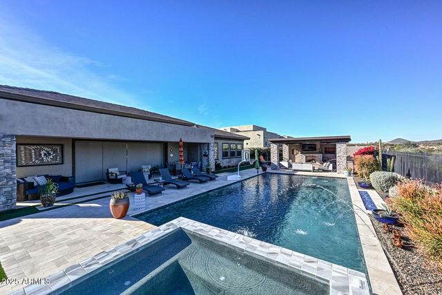 11722 W CREOSOTE Drive, Peoria, AZ 85383