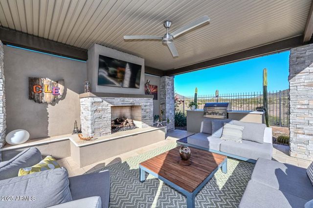 11722 W CREOSOTE Drive, Peoria, AZ 85383