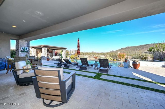 11722 W CREOSOTE Drive, Peoria, AZ 85383