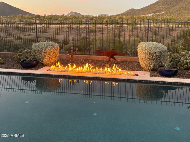 11722 W CREOSOTE Drive, Peoria, AZ 85383