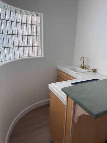 27 Tulip Lane, San Carlos, CA 94070
