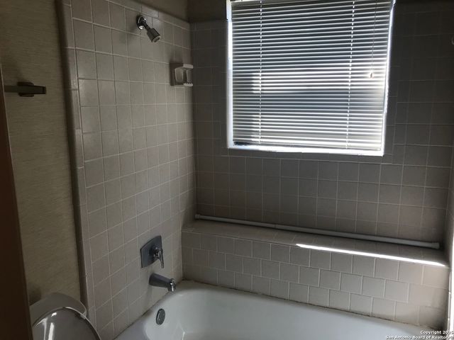 6015 Glen Heather, San Antonio, TX 78240