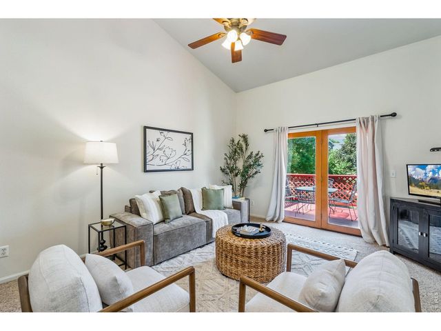 724 Shadowmere Ct, Fort Collins, CO 80526