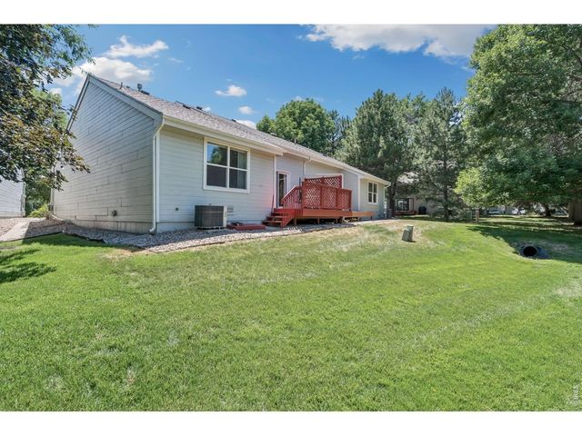 724 Shadowmere Ct, Fort Collins, CO 80526