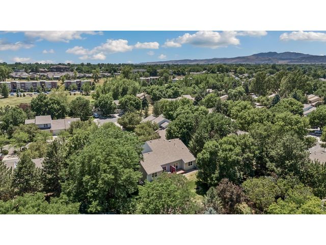 724 Shadowmere Ct, Fort Collins, CO 80526