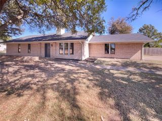 120 Cole Road, Red Oak, TX 75154