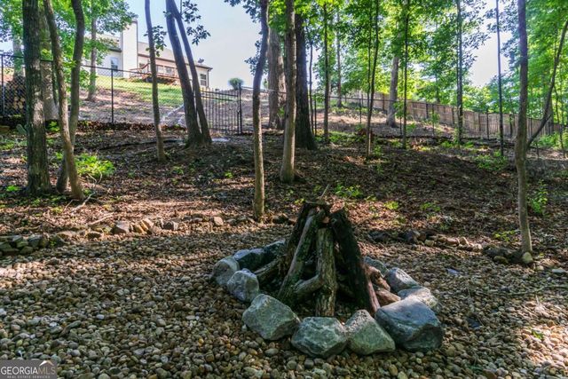 368 Bryndemere Drive, Dawsonville, GA 30534