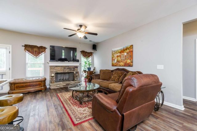 368 Bryndemere Drive, Dawsonville, GA 30534