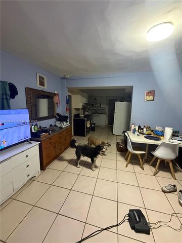 1111 NW 26th St, Miami, FL 33127