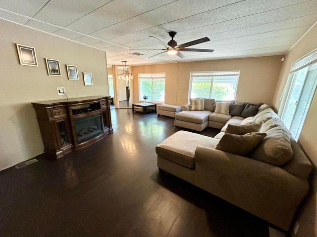 154 Estrada Way, Cathedral City, CA 92234