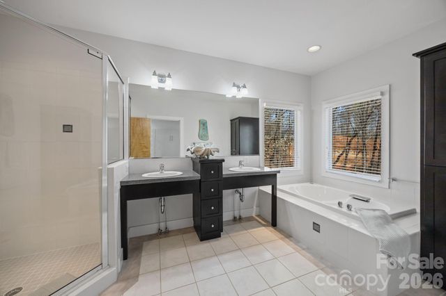 184 High Lake Drive, Statesville, NC 28677