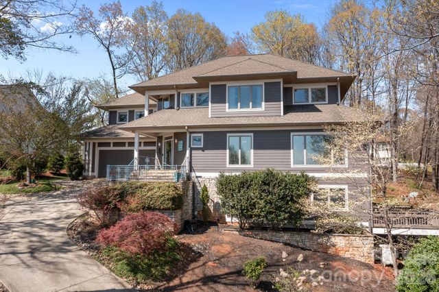 184 High Lake Drive, Statesville, NC 28677