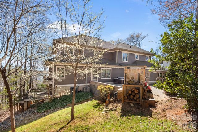 184 High Lake Drive, Statesville, NC 28677