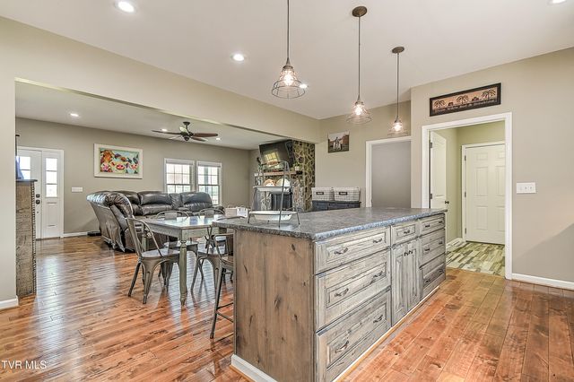 35 Short Road, Limestone, TN 37681