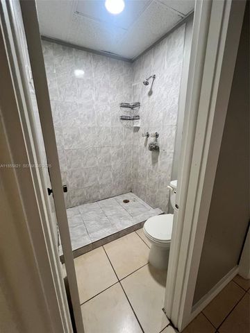 1657 W 40th Street 6, Hialeah, FL 33012