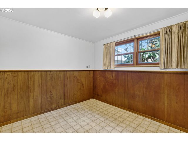 14533 Ne BRAZEE Ct, Portland, OR 97230