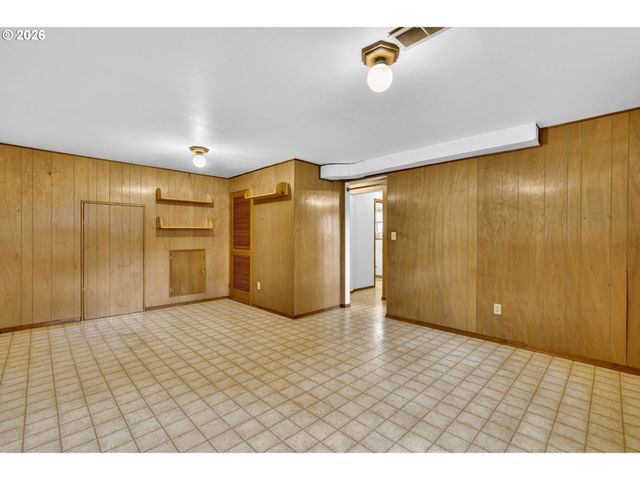 14533 Ne BRAZEE Ct, Portland, OR 97230