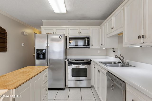 139 Sugarcreek Drive, Youngsville, LA 70592