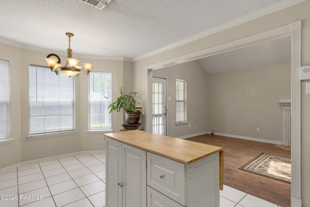 139 Sugarcreek Drive, Youngsville, LA 70592