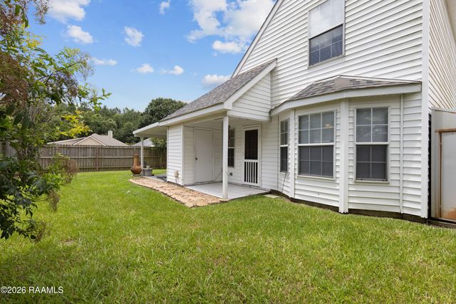 139 Sugarcreek Drive, Youngsville, LA 70592