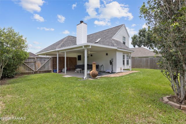 139 Sugarcreek Drive, Youngsville, LA 70592